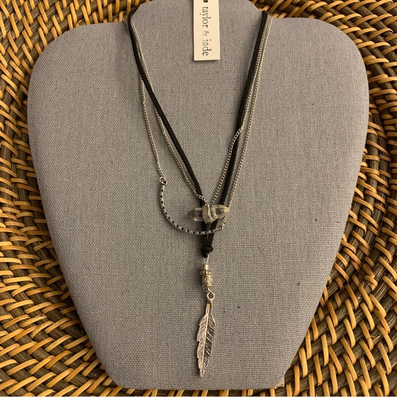 Taylor & Jade Layer Chain Necklace - Picture 1 of 2